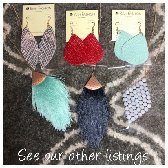 Mint Tassel Necklace - Picture 6 of 7